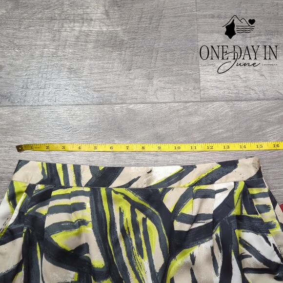 212 Collection Lined Pencil Skirt Size 8 - Picture 3 of 5